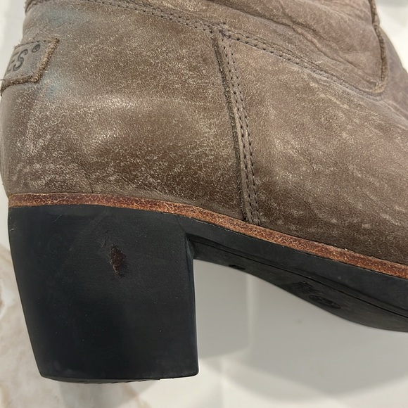 GUC Shabbies Amsterdam leather dark taupe 2” heel distressed look ankle boots - Picture 7 of 15